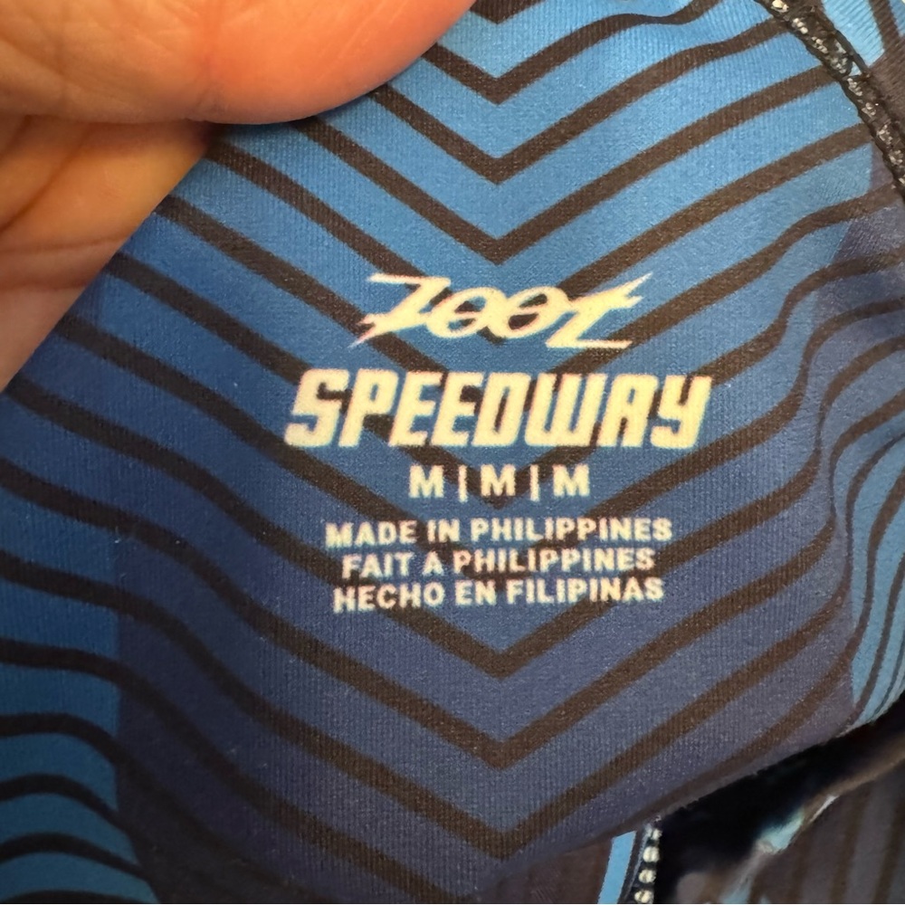Zoot Tri Run Crop Top Black and‎ Blue Racing Pattern - Picture 4 of 4